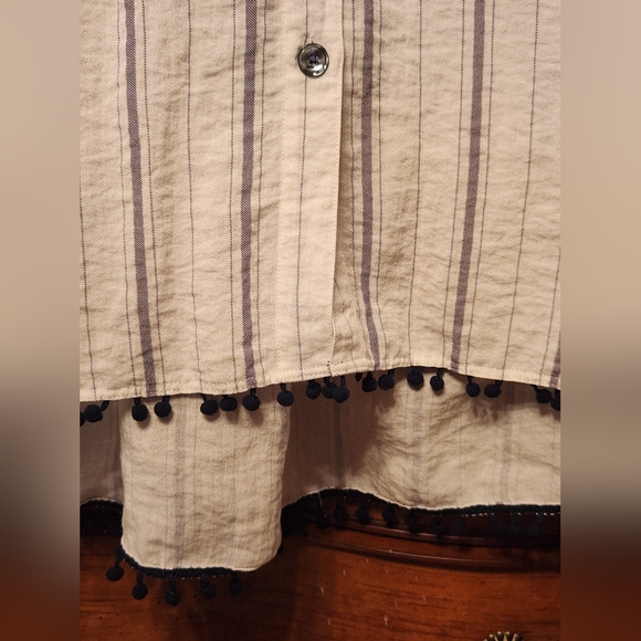 John Mark Cream and Blue Button Down Shirt - Picture 7 of 7